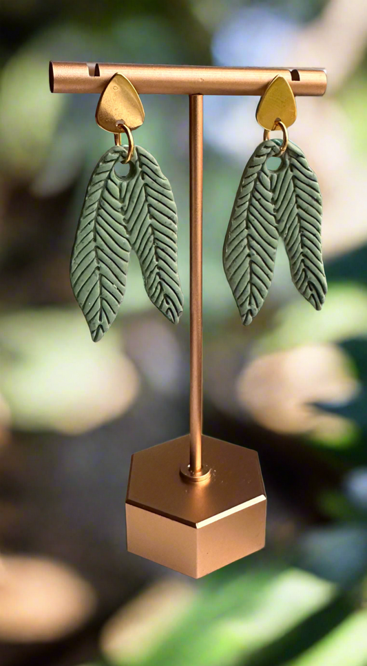 Jungle Leaf Dangles - Fern